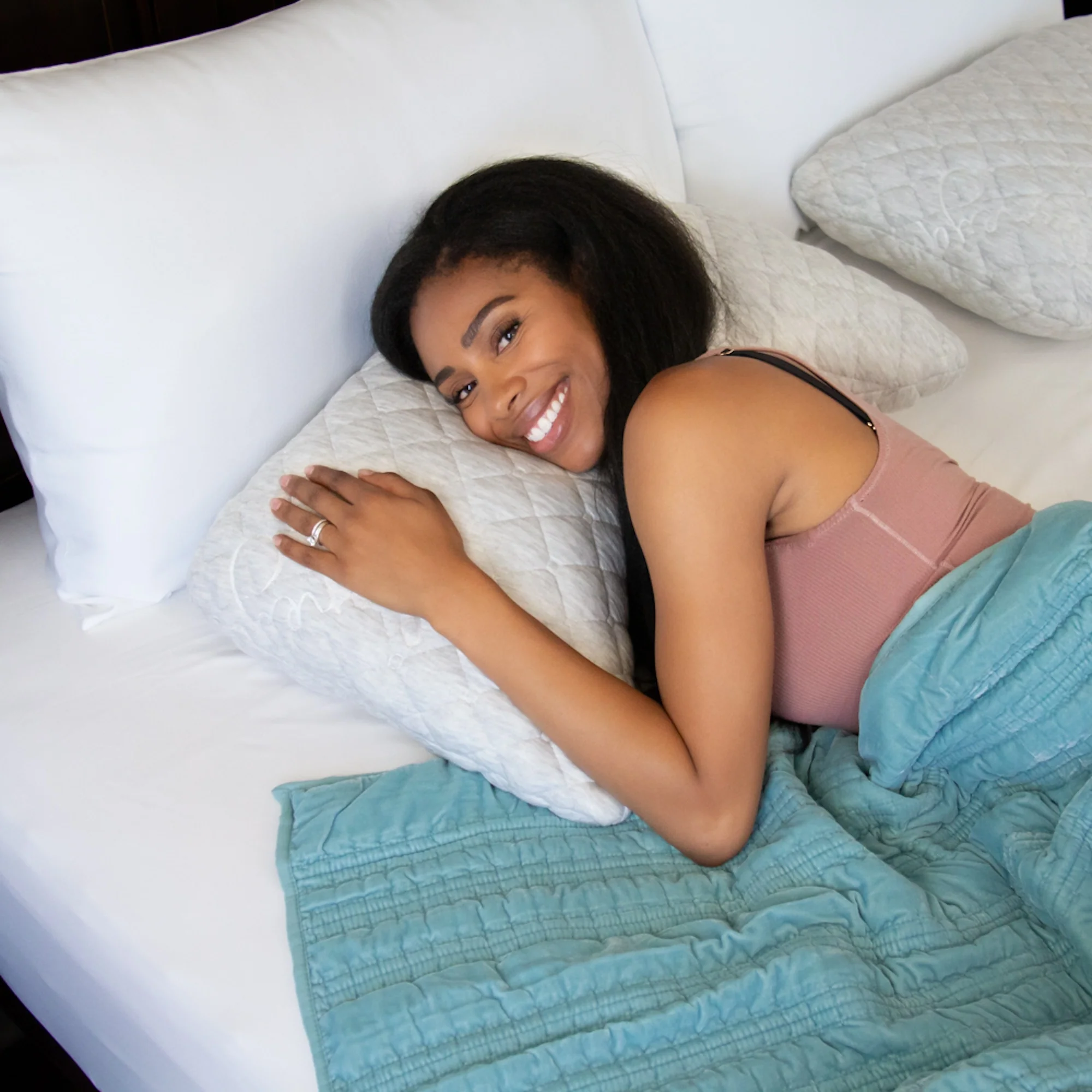 The Essence Side Sleeper Pillow - Image 3