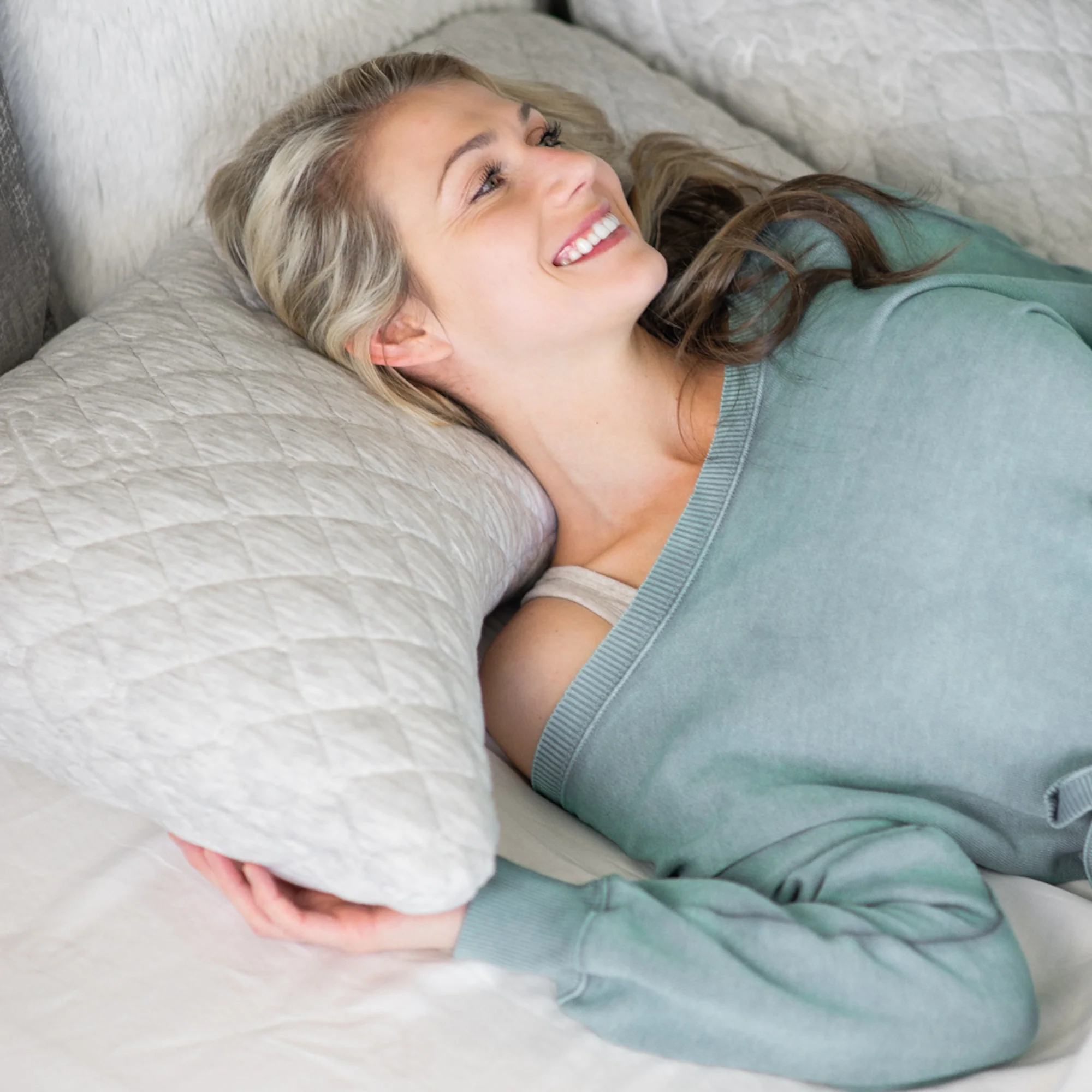 The Essence Side Sleeper Pillow - Image 4